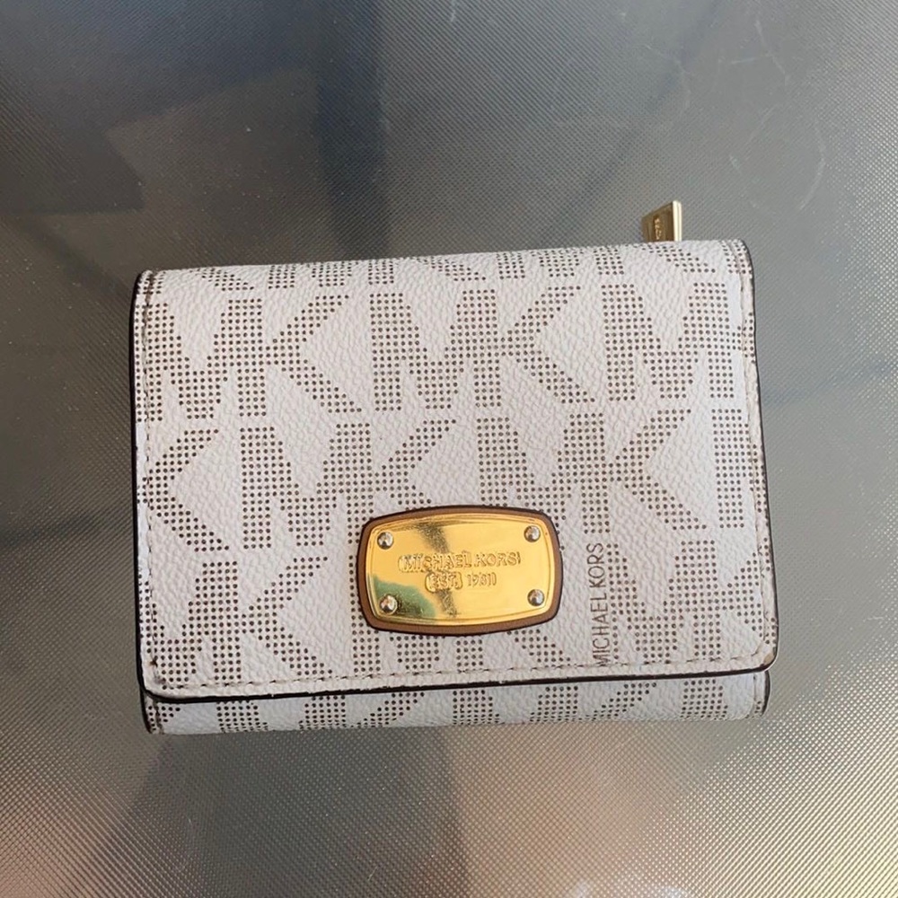 MICHAEL KORS wallet